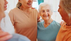 Beneficios del acompañamiento a personas mayores